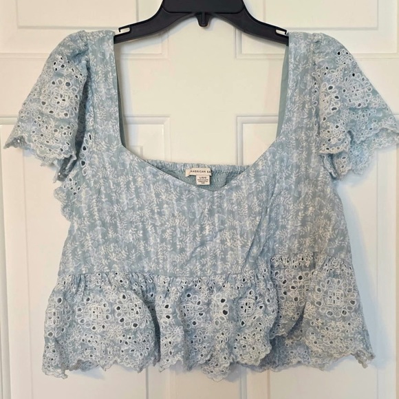 American Eagle Woman’s Eyelet Crop Top Large Floral Blue Green Sweetheart Neck - Picture 1 of 6